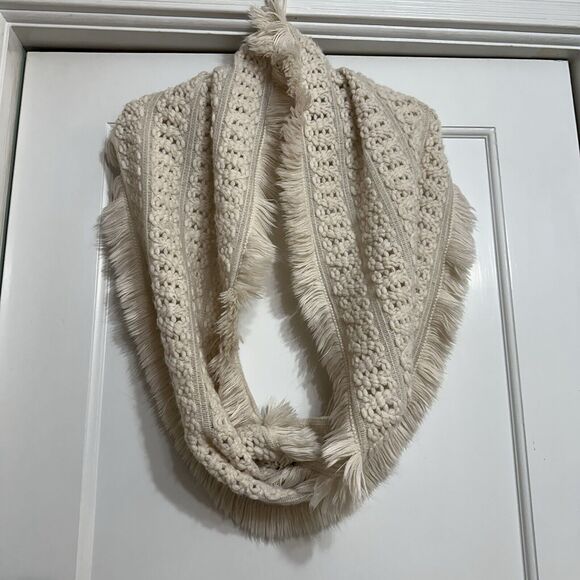 Emmanuel Geraldo Infinity Scarf, Subtle Gold Shimmer - Picture 1 of 8